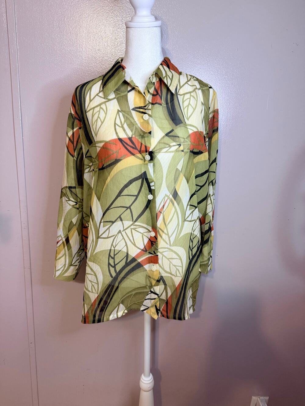 Alfred Dunner Womenβs sheer abstract leaf-print button-down blouse size 12